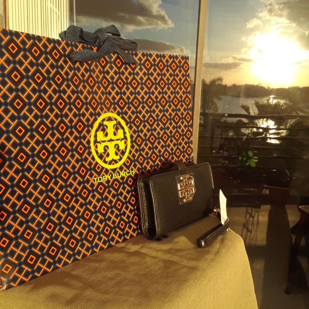 ***NEW Tory Burch Black Wallet***